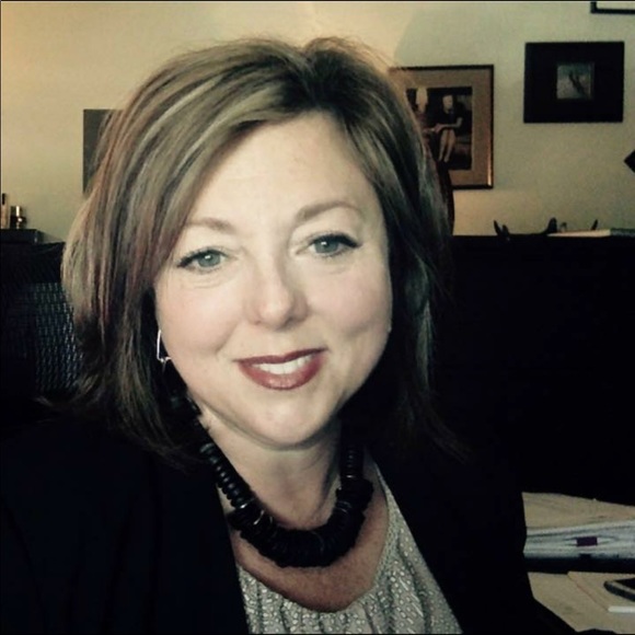 Meet your Posher, Leanne - Picture 1 of 1